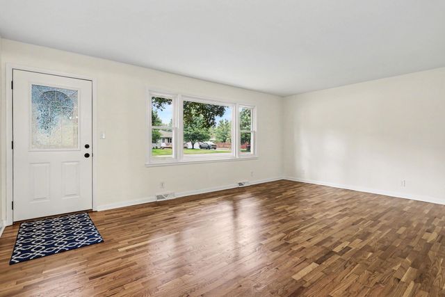 1350 N Aurilla Drive, St. Joseph, MI 49085