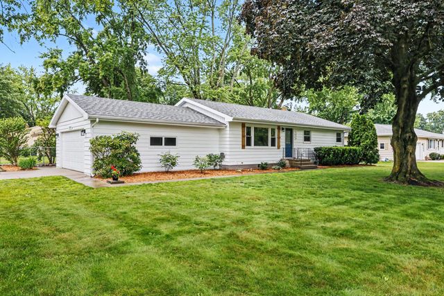 1350 N Aurilla Drive, St. Joseph, MI 49085