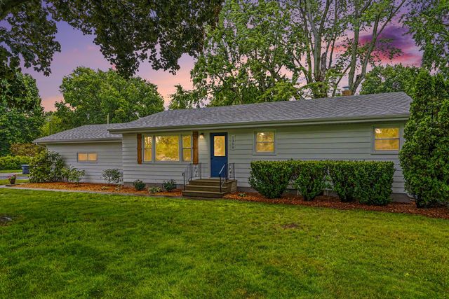 1350 N Aurilla Drive, St. Joseph, MI 49085