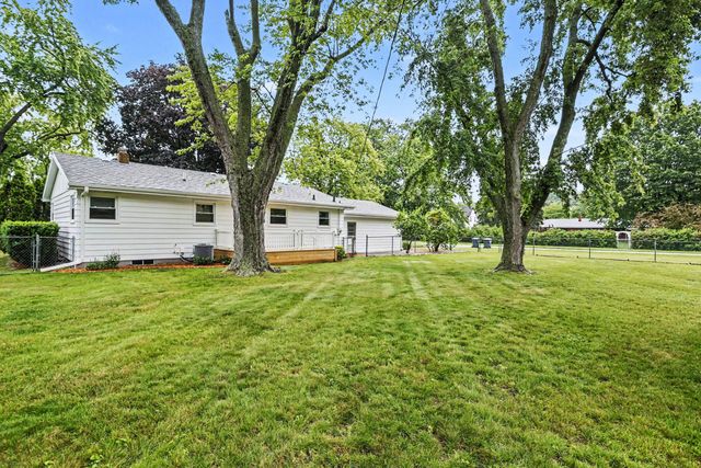 1350 N Aurilla Drive, St. Joseph, MI 49085