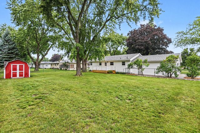 1350 N Aurilla Drive, St. Joseph, MI 49085