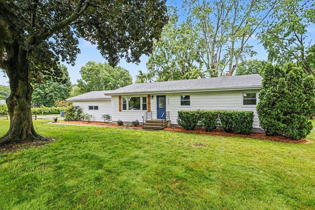 1350 N Aurilla Drive, St. Joseph, MI 49085