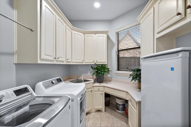 1403 Norwegian Wood Court, Mansfield, TX 76063