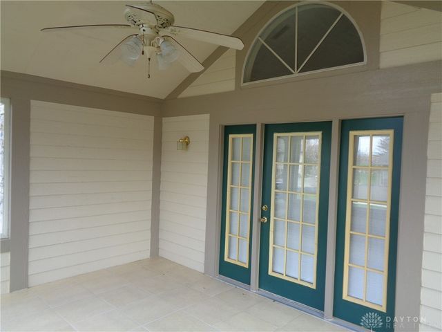 80 Villa Pointe Drive, Springboro, OH 45066