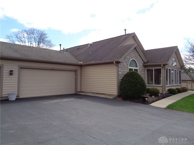 80 Villa Pointe Drive, Springboro, OH 45066