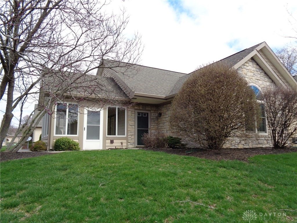 80 Villa Pointe Drive, Springboro, OH 45066