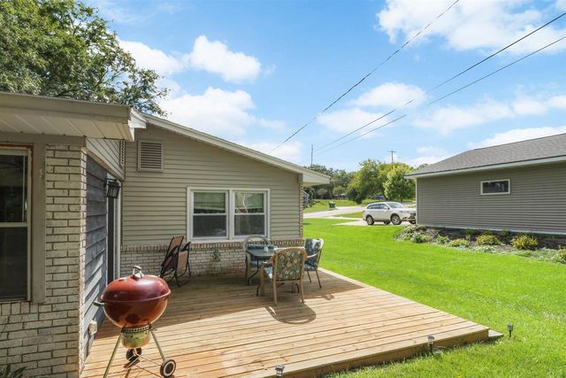 316 South Avenue, Edgerton, WI 53534