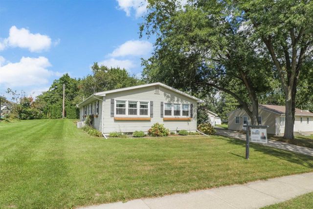 316 South Avenue, Edgerton, WI 53534