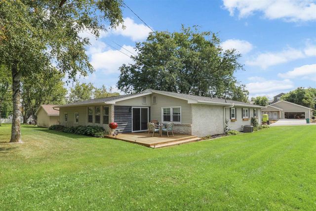 316 South Avenue, Edgerton, WI 53534
