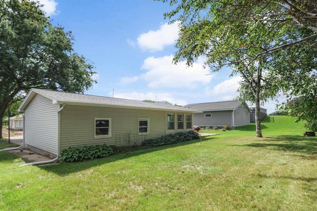 316 South Avenue, Edgerton, WI 53534