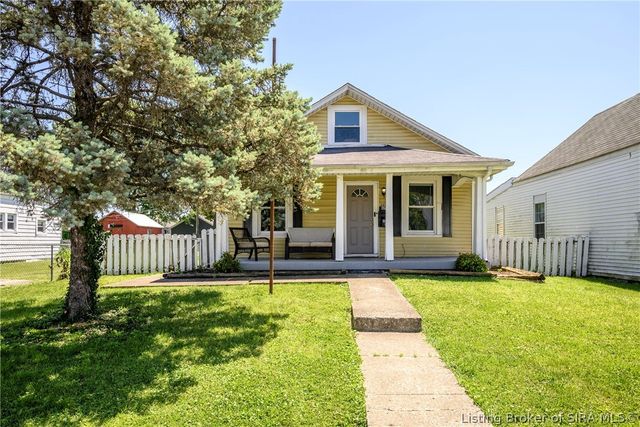 2112 E Market Street, New Albany, IN 47150