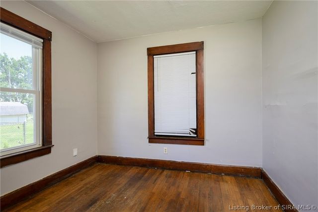 2112 E Market Street, New Albany, IN 47150