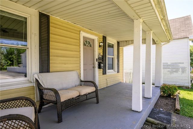 2112 E Market Street, New Albany, IN 47150