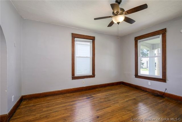 2112 E Market Street, New Albany, IN 47150