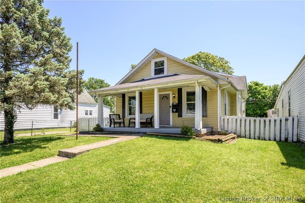 2112 E Market Street, New Albany, IN 47150