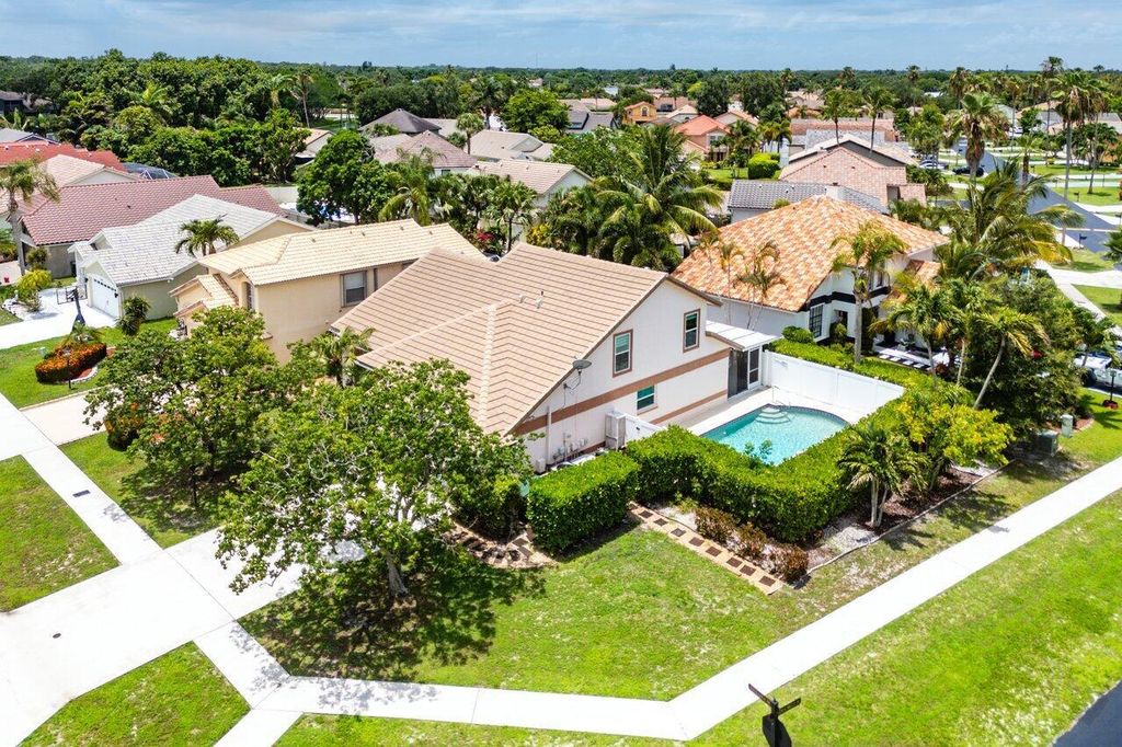 12679 White Coral Drive, Wellington, FL 33414
