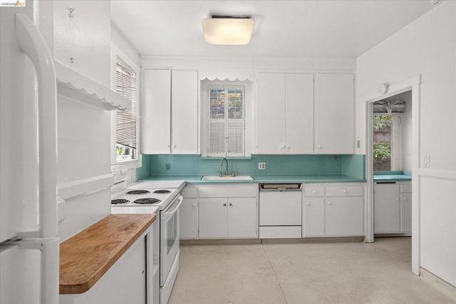 617 Boulevard Way, Oakland, CA 94610