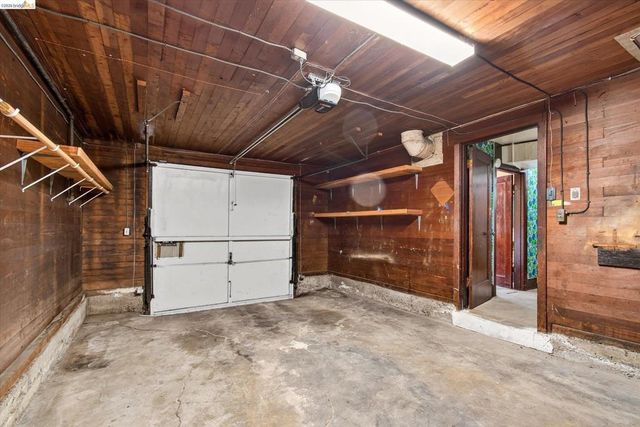 617 Boulevard Way, Oakland, CA 94610