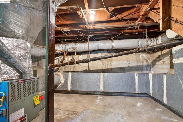617 Boulevard Way, Oakland, CA 94610