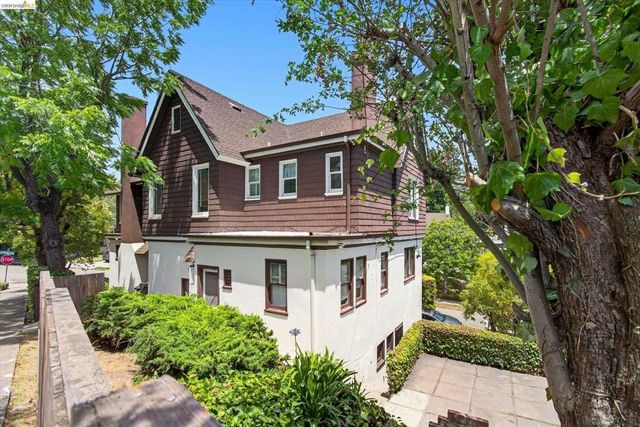 617 Boulevard Way, Oakland, CA 94610