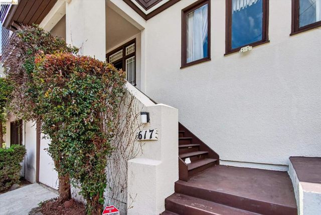 617 Boulevard Way, Oakland, CA 94610