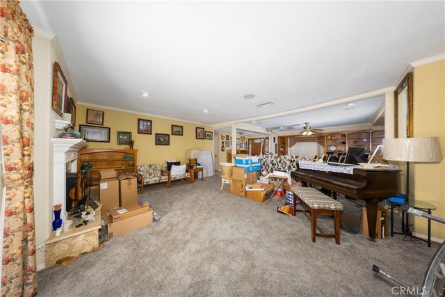 5553 Peacock Lane, Riverside, CA 92505