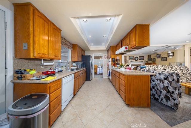 5553 Peacock Lane, Riverside, CA 92505