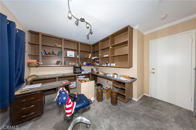 5553 Peacock Lane, Riverside, CA 92505