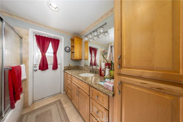 5553 Peacock Lane, Riverside, CA 92505
