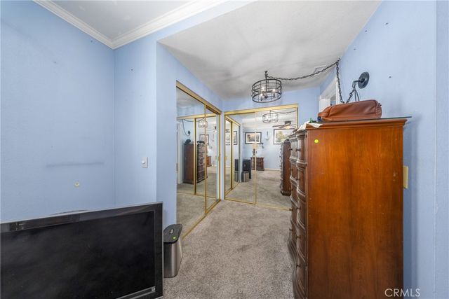 5553 Peacock Lane, Riverside, CA 92505