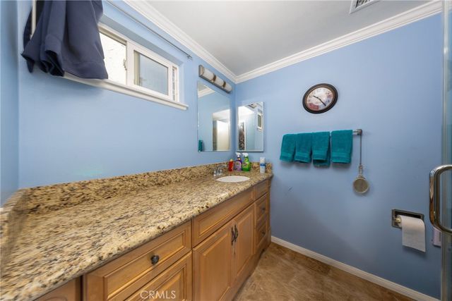 5553 Peacock Lane, Riverside, CA 92505