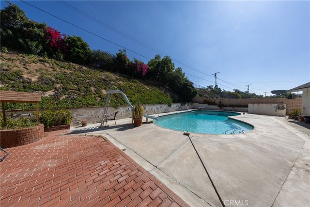 5553 Peacock Lane, Riverside, CA 92505