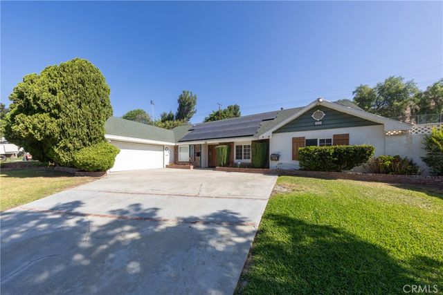 5553 Peacock Lane, Riverside, CA 92505