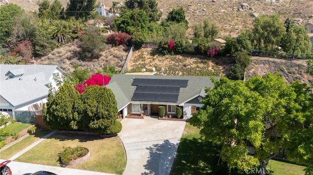 5553 Peacock Lane, Riverside, CA 92505