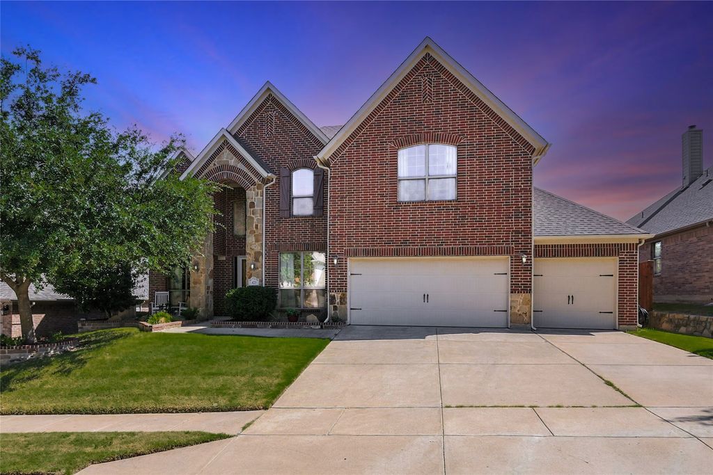 423 Hackworth Street, Roanoke, TX 76262