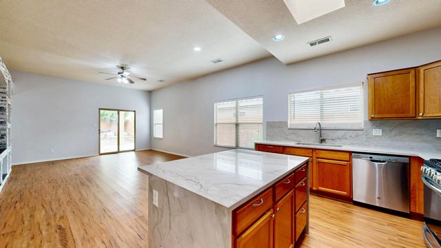 5527 Costa Uerde Road NW, Albuquerque, NM 87120