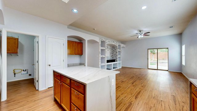 5527 Costa Uerde Road NW, Albuquerque, NM 87120