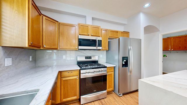 5527 Costa Uerde Road NW, Albuquerque, NM 87120