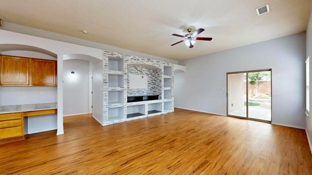 5527 Costa Uerde Road NW, Albuquerque, NM 87120