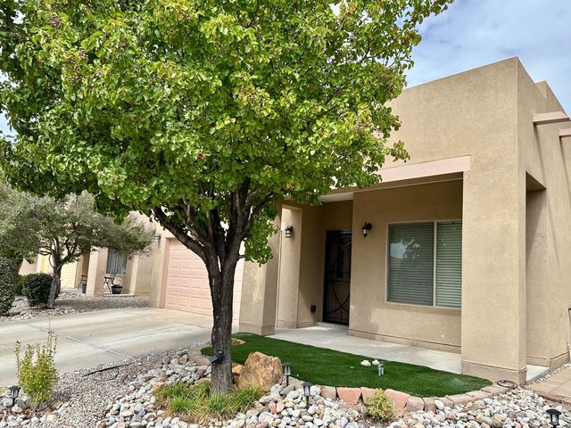 5527 Costa Uerde Road NW, Albuquerque, NM 87120
