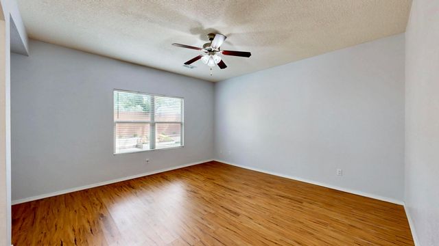 5527 Costa Uerde Road NW, Albuquerque, NM 87120