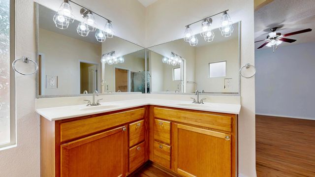 5527 Costa Uerde Road NW, Albuquerque, NM 87120