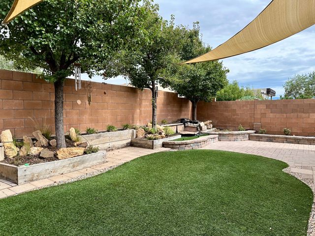 5527 Costa Uerde Road NW, Albuquerque, NM 87120