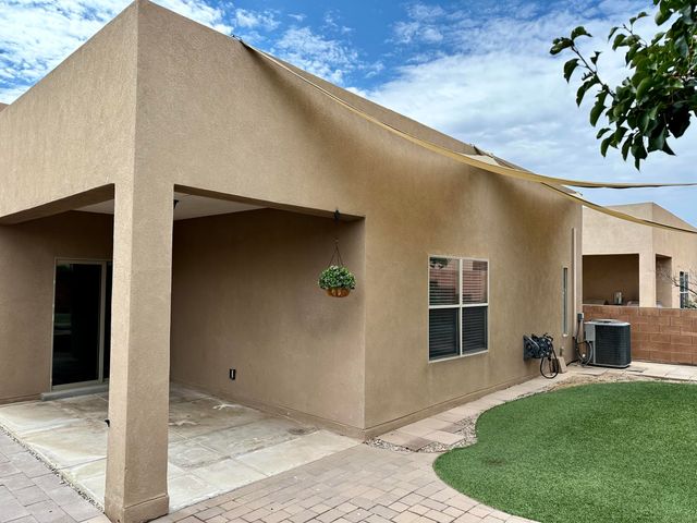 5527 Costa Uerde Road NW, Albuquerque, NM 87120
