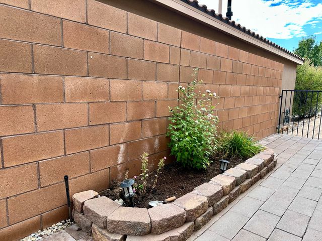 5527 Costa Uerde Road NW, Albuquerque, NM 87120