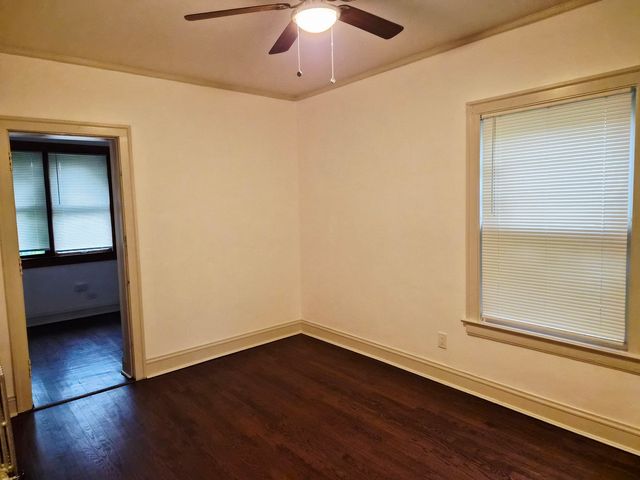 7826 S Bennett Avenue 2, Chicago, IL 60649