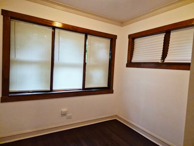 7826 S Bennett Avenue 2, Chicago, IL 60649