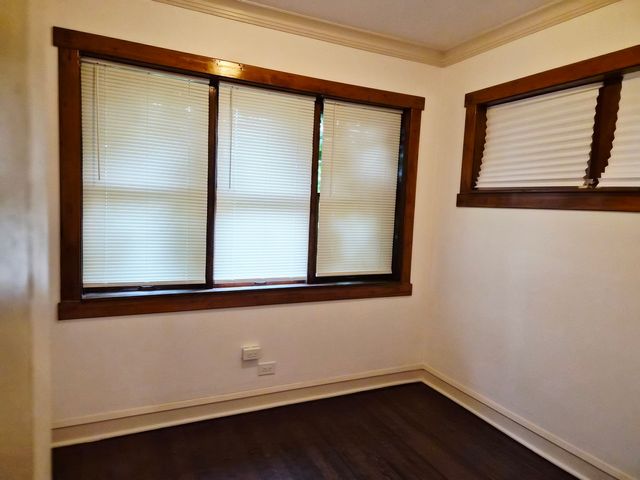7826 S Bennett Avenue 2, Chicago, IL 60649
