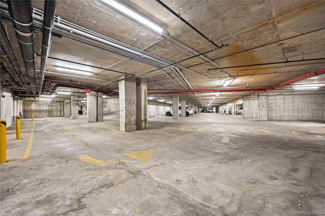 131-02A 40th Road 9H, Flushing, NY 11354