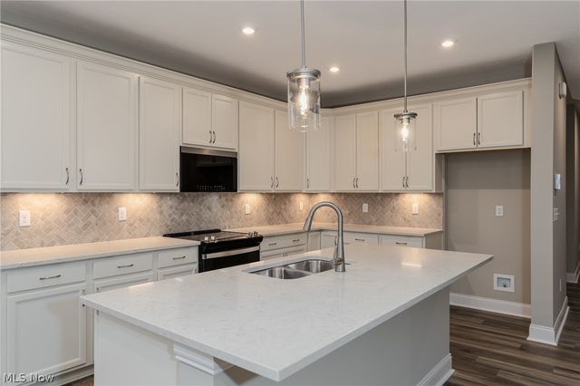 29111 Lancaster Lane, North Olmsted, OH 44070